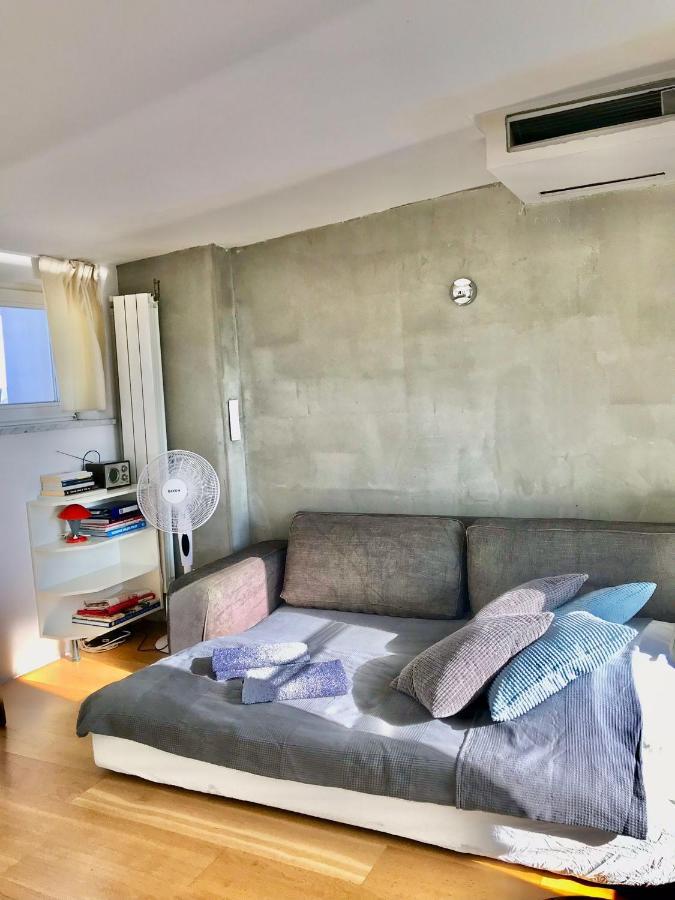 Bezagenta Wilcza8 Minimalist Studio Central Location Варшава Екстериор снимка