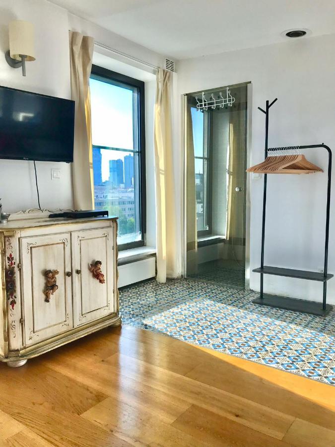 Bezagenta Wilcza8 Minimalist Studio Central Location Варшава Екстериор снимка